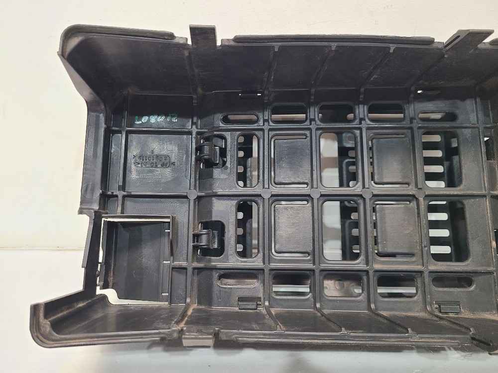 2010-12 Cadillac SRX (3.0L / AT) Engine Control Module Bracket ONLY