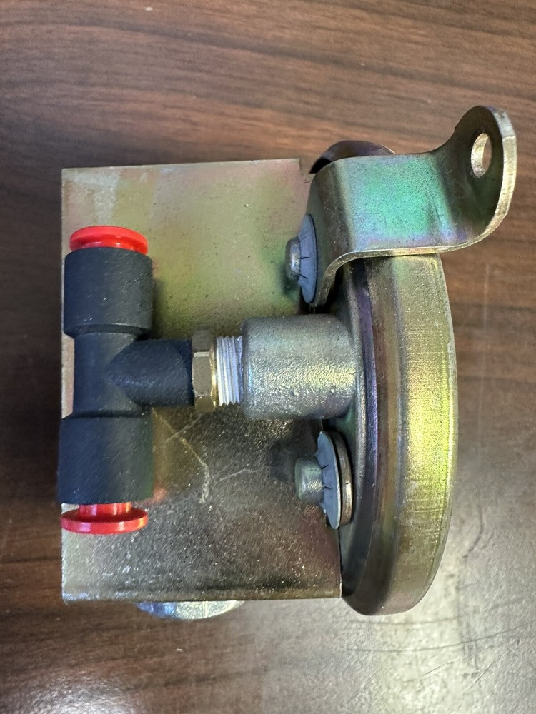 Dwyer Instruments 1910-5 Pressure Switch