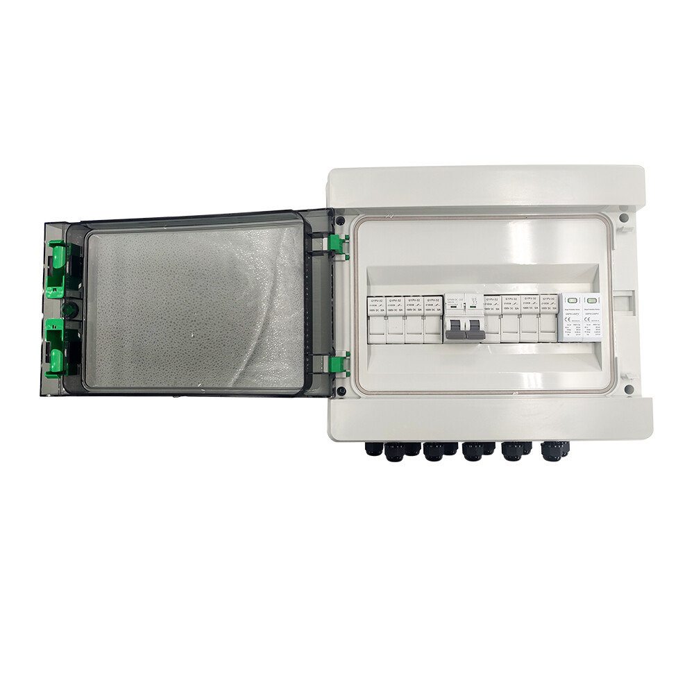 Solar PV Combiner Box Plastic 15A 4strings 550VDC Circuit Breaker Solar Panel