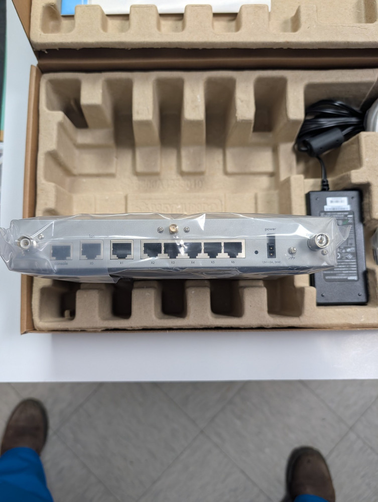 SONICWALL UPG NSA 220 WIRELESS-N SECURE