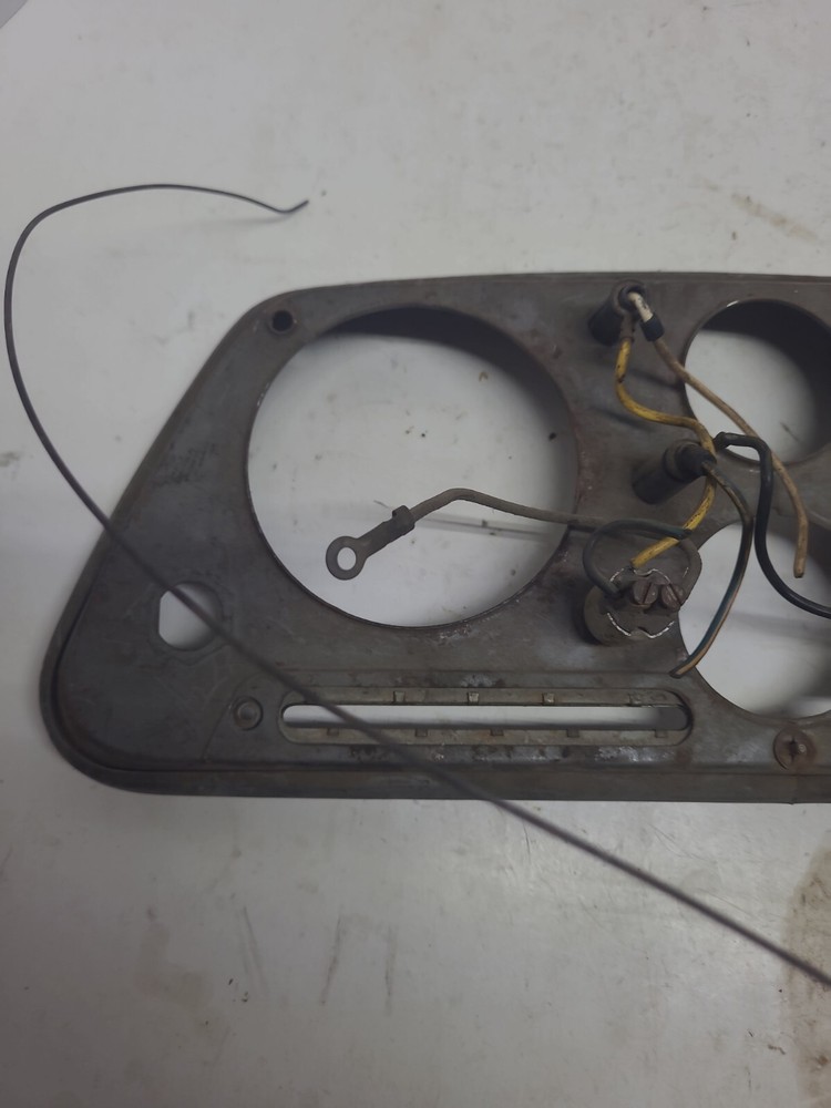 1950s 1960s Hillman cluster bezal