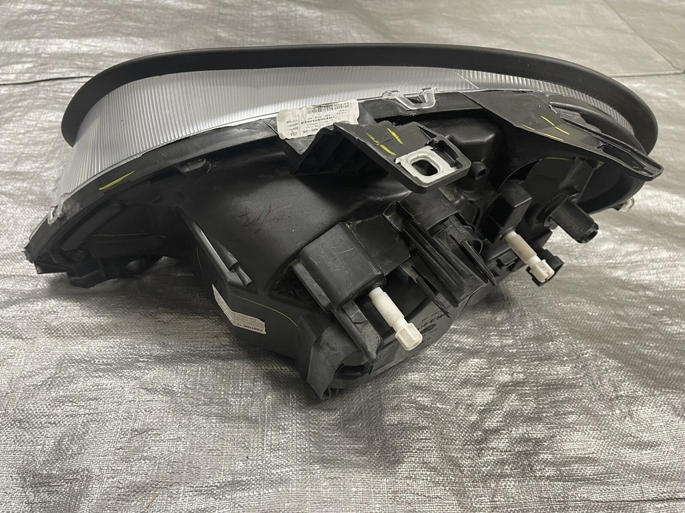 2012 Freightliner M2 106 Right Passenger Headlight Head Light