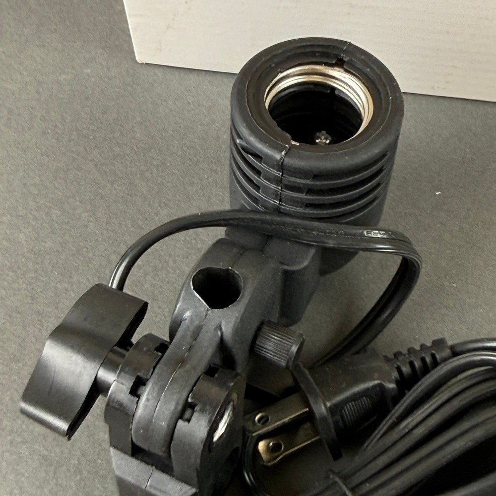 E27 Single Socket Light Stand Mount Umbrella Holder Black NEW