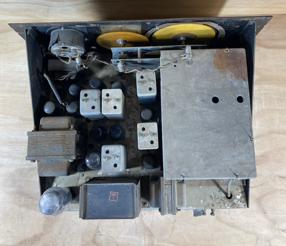 Hallicrafters S-27 Ultra Frequency Communication Receiver /around 1940