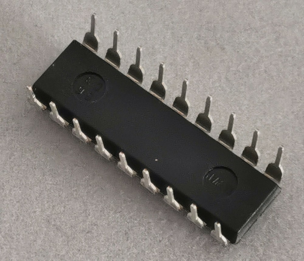 SM5023RF Samhop DIP18