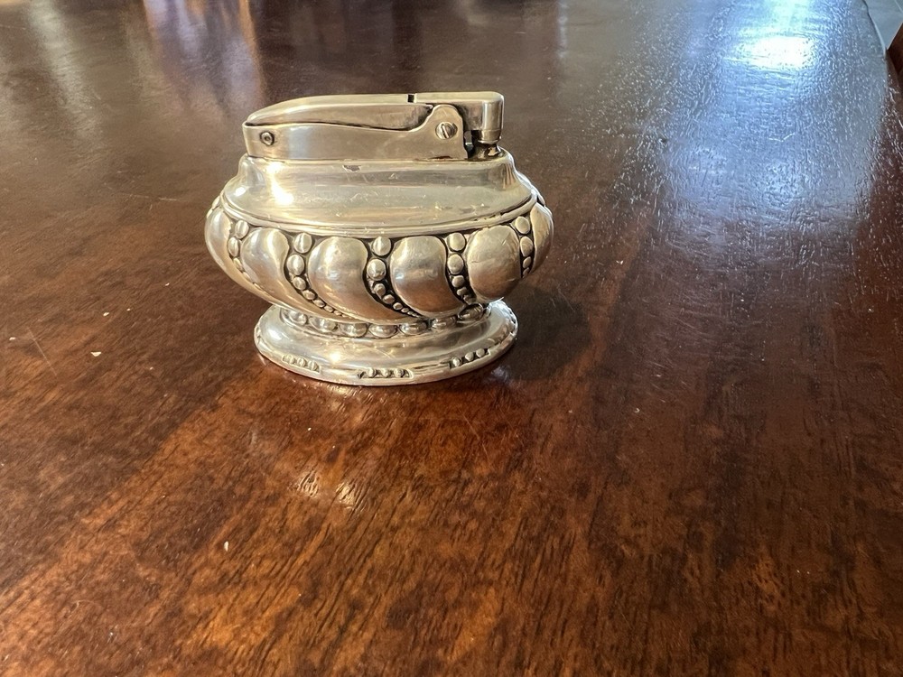 Vintage Silver Plated Ronson Crown Table  Lighter