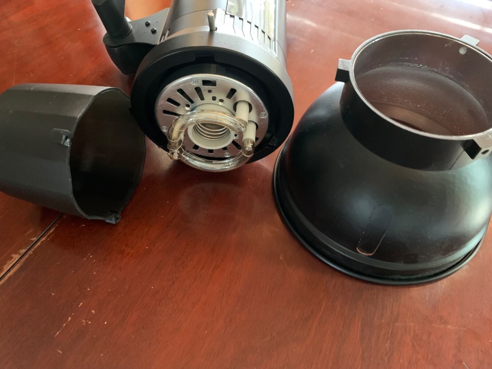 godox de300 studio flash