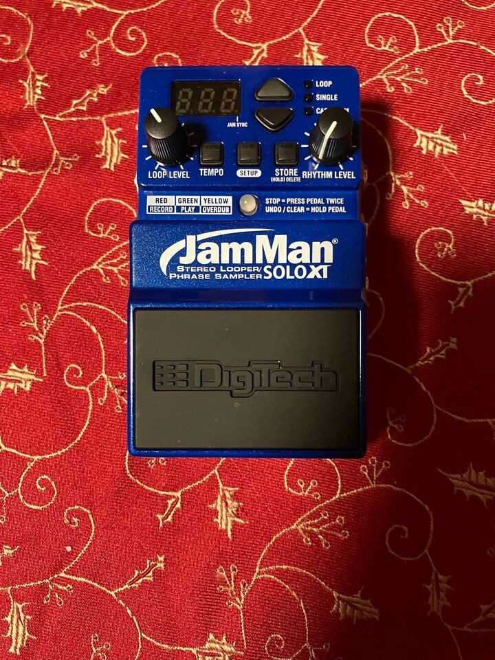 Digitech JamMan Solo XT Looper and FS3X Footswitch Bundle