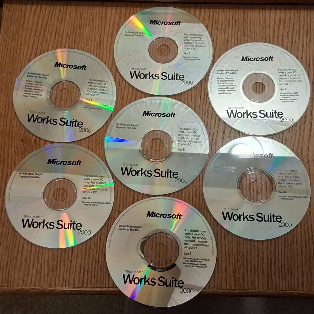 Microsoft Works Suite 2000 - 7 CD-ROM Set