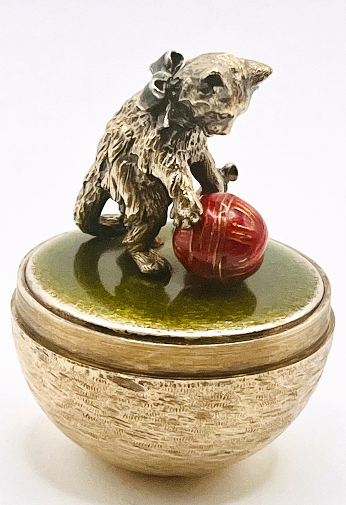 1986 London Hallmarked Stuart Devlin Silver Gilt Kitten Egg + Box + Receipt