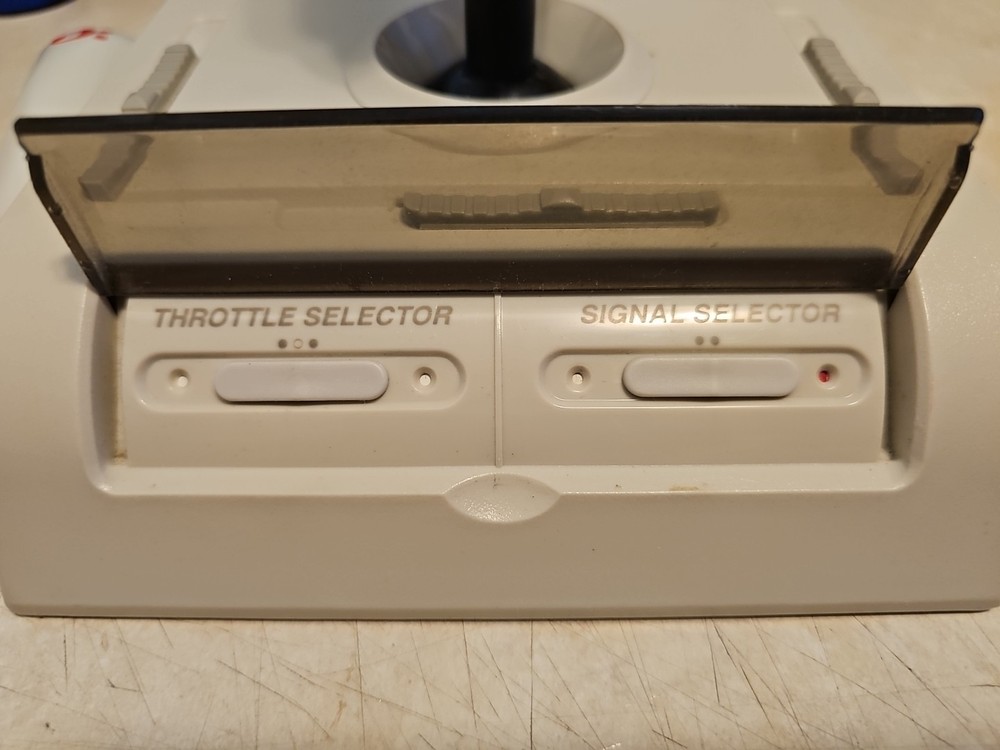 VTG Radio Shack Flight PC Joystick Controller & VTG Cat Optical Reader. Untested