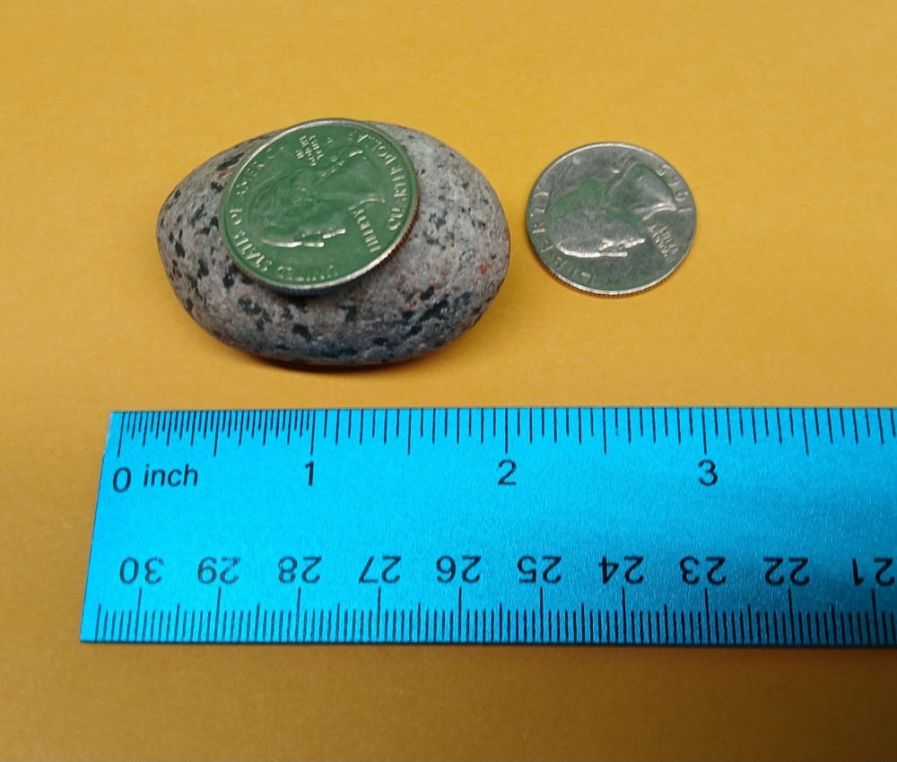 Fluorescent Sodalite ( Yooperlite ) 2.1 oz. A Bright Yooperlite