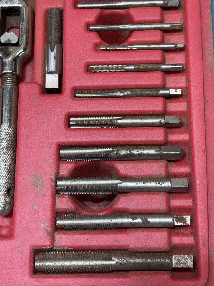 Mac Tools 76-Piece Tap and Die Set - Missing Pieces READ BELOW