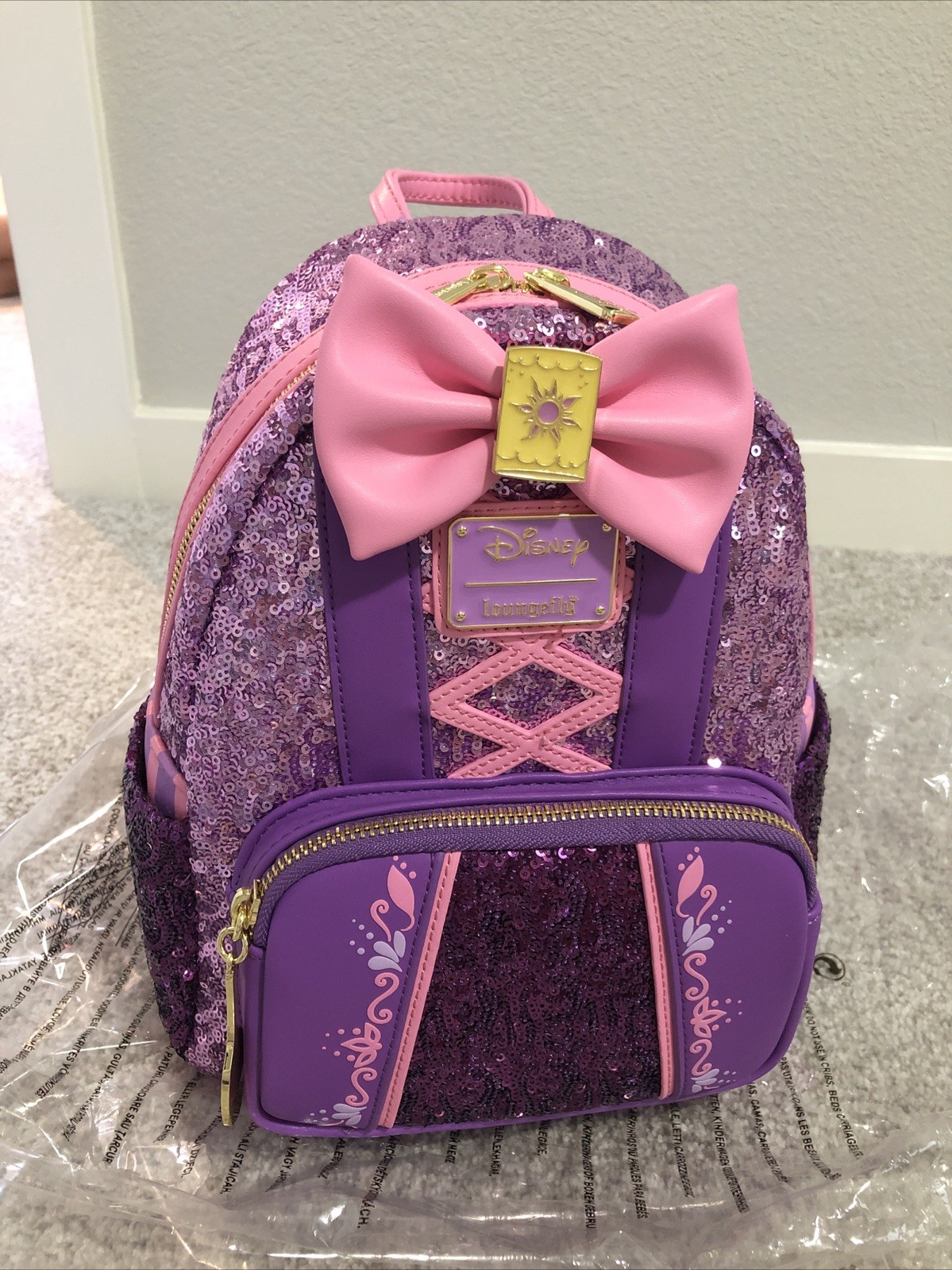 🚀 Loungefly Disney Rapunzel Sequin Glow Mini Backpack Free Ship ✅📦