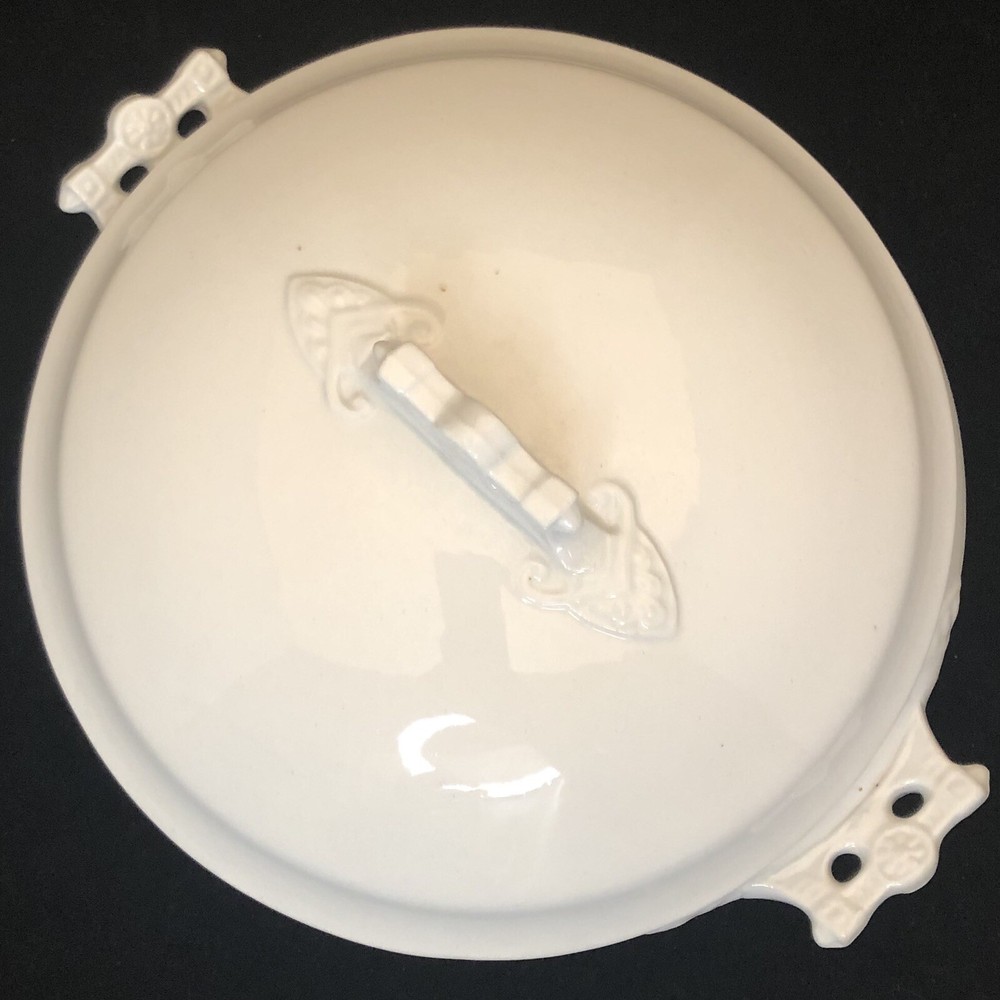 Thomas Elsmore & Son White Covered Casserole England