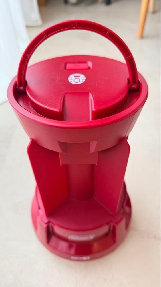 Coleman CPX6 Quad LED Lantern 4-Panel Detachable Battery Powered Used