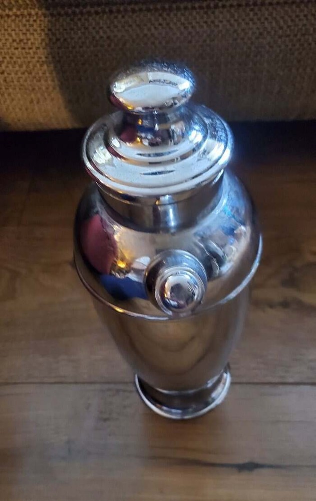 Vintage Cromwell Silver Mfg Chromium Cocktail Pitcher Shaker Bakelite Handle