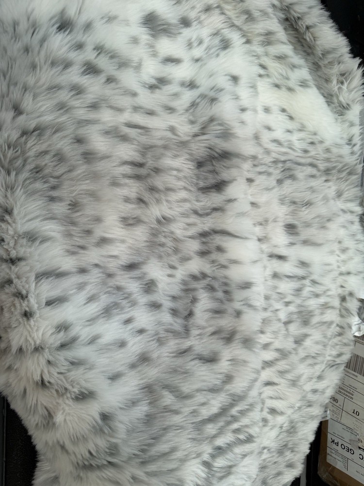 Pottery Barn Teen Recycled Grey Leopard Faux Fur Large 41" Beanbag Slipcover