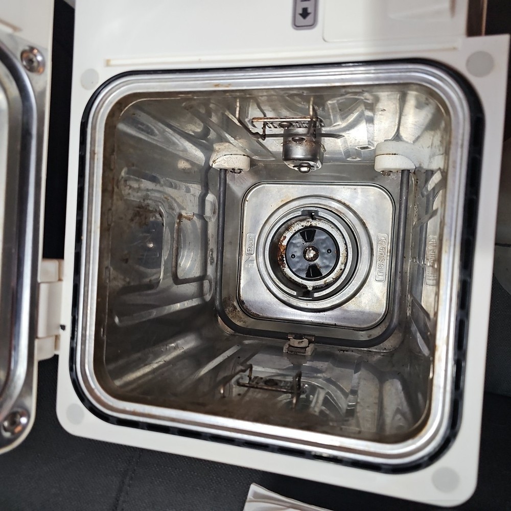 Panasonic SD-BT2P White Bread Bakery Automatic 1lb Bread Maker Machine