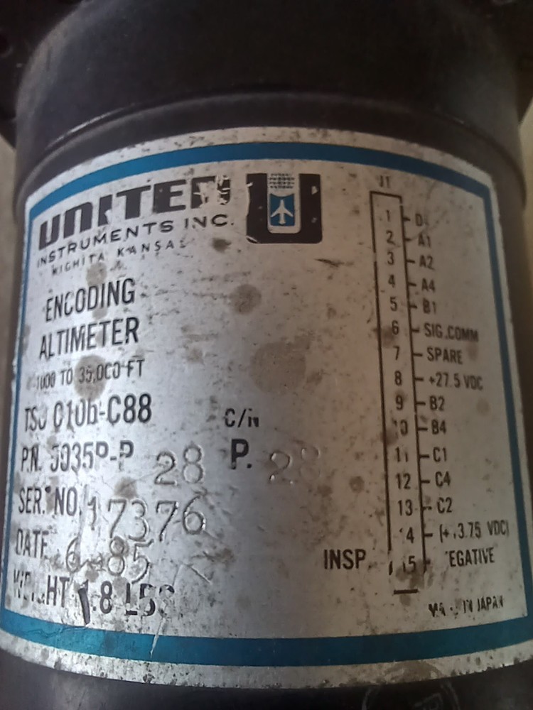 United Instruments Encoding Altimeter PN: 5035P-P28