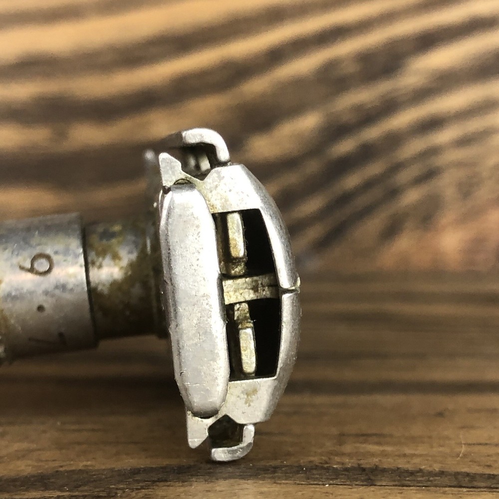 Antique Silver Tone Razor Shaver *Read