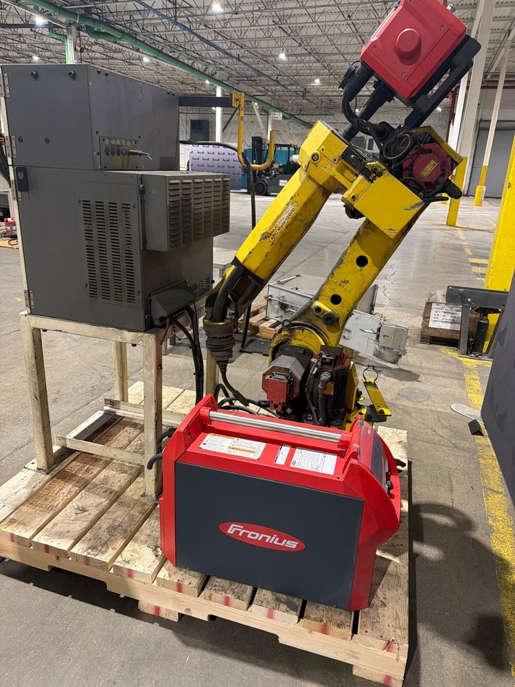 FANUC ArcMate 120iC Robot Complete w/ R‑30iB Controller & Fronius Weld System