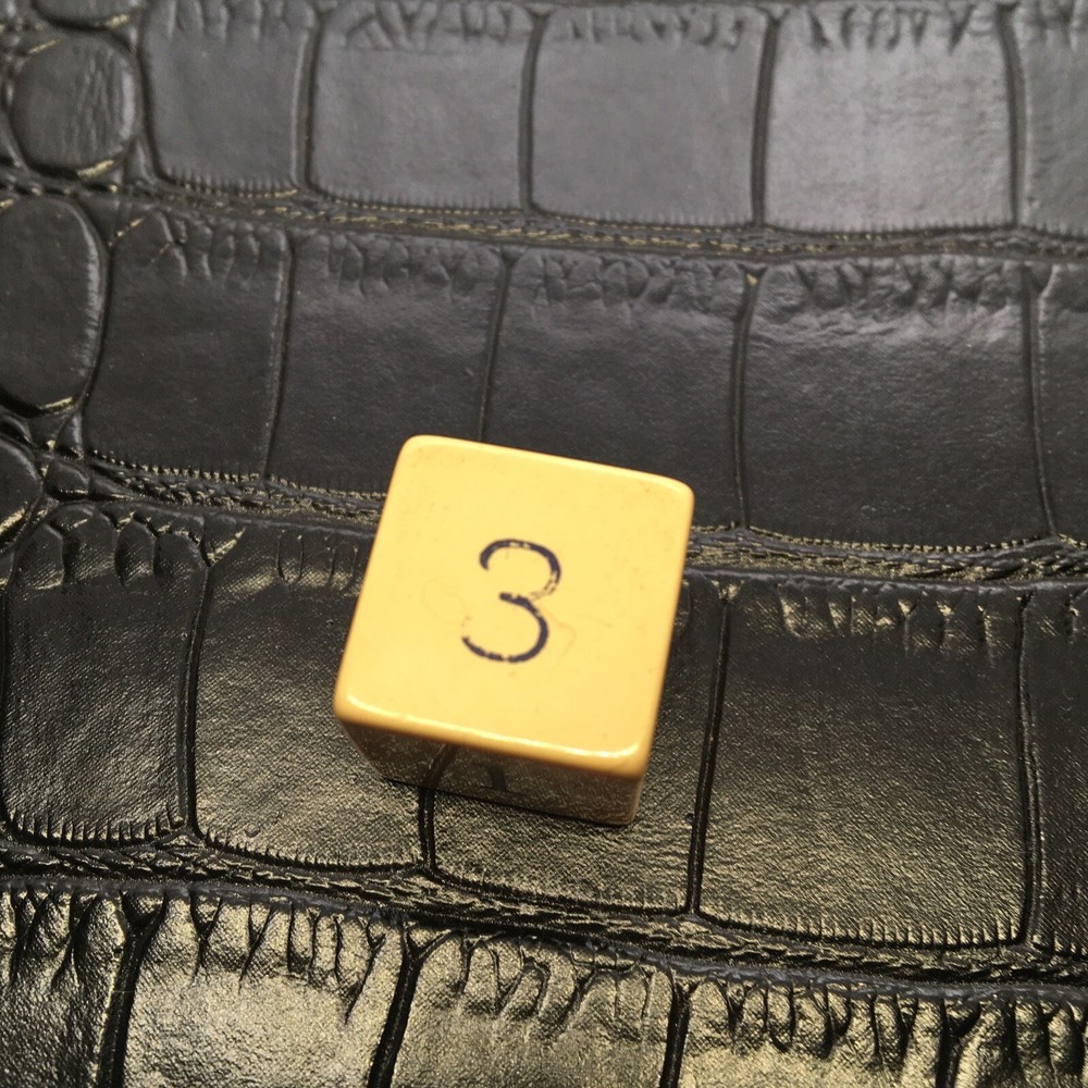 Vintage Bakelite PUT AND TAKE single dice with A TESTED