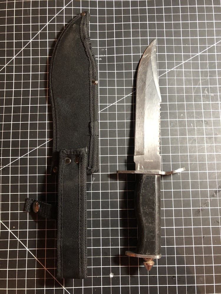 survival knife fixed blade with nylon sheath
