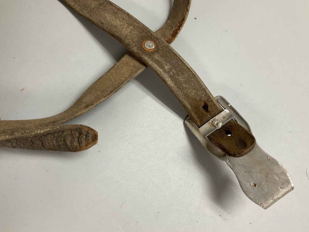 WWII German Helmat Carrier bb162