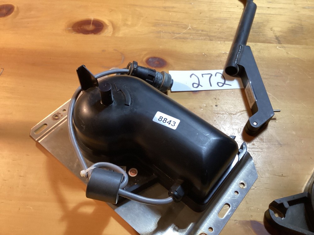 HACH 8841 Distributor Arm for 24 Bottle Sampling