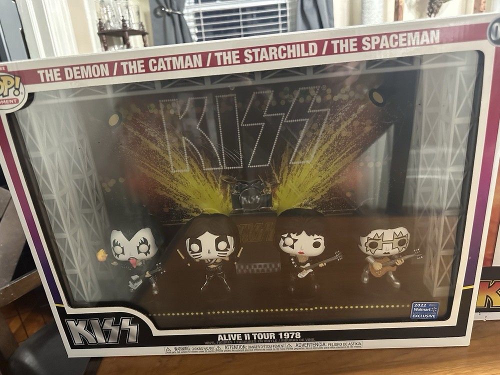 KISS Alive II Tour 1978 Funko Pop! Moment Box Set Demon Catman Starchild