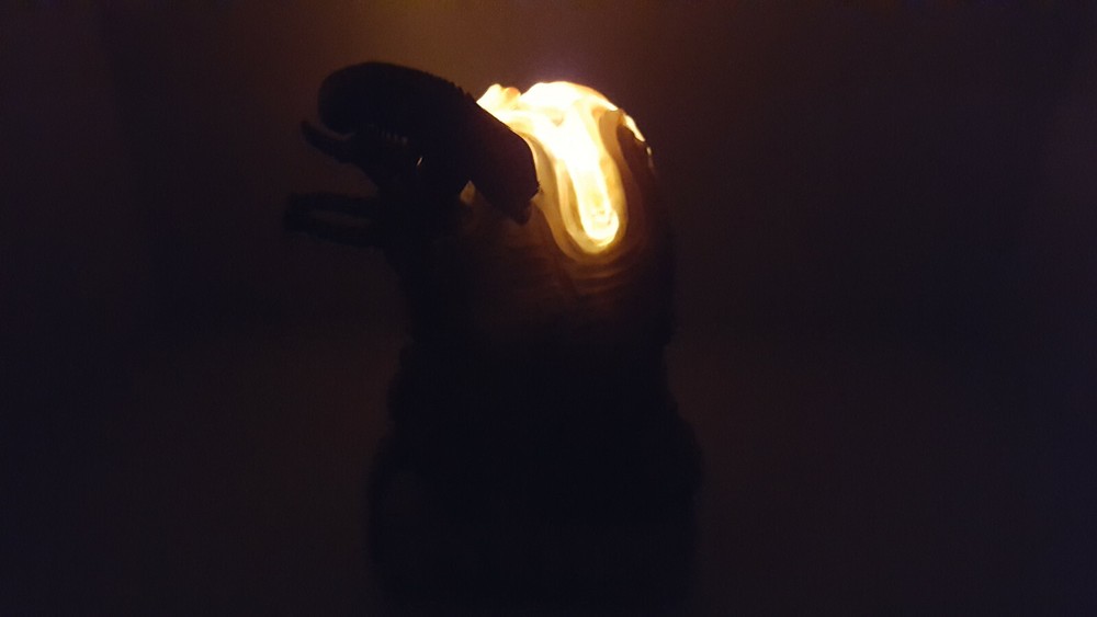 Sideshow Alien Anthology Collectors Edition Light Up Egg (No Blu-rays Included)