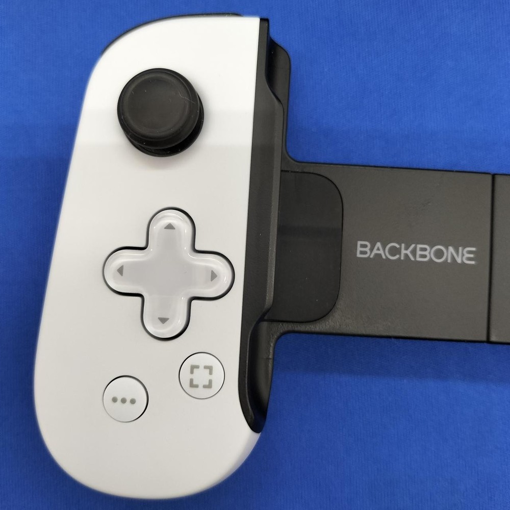 BACKBONE BB-51-W-S Mobile Game Controller for Smartphones, White, New