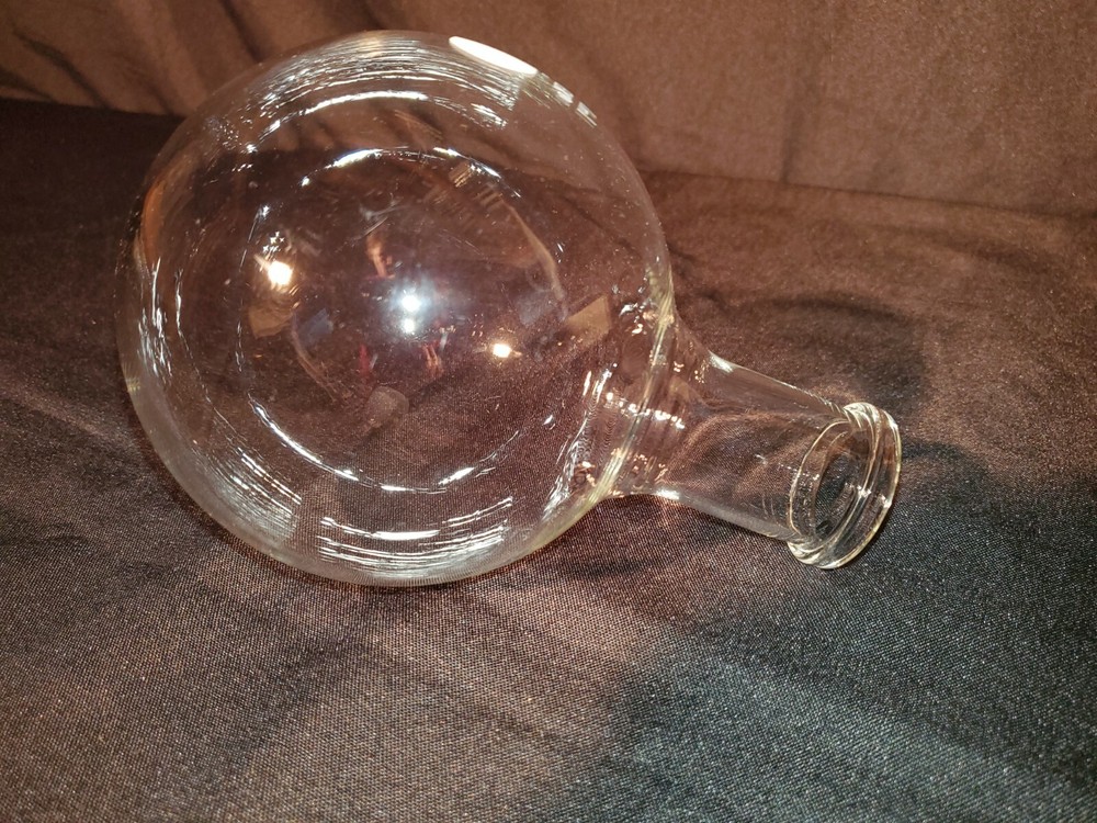 Pyrex 1,000 ml lab boiling flask