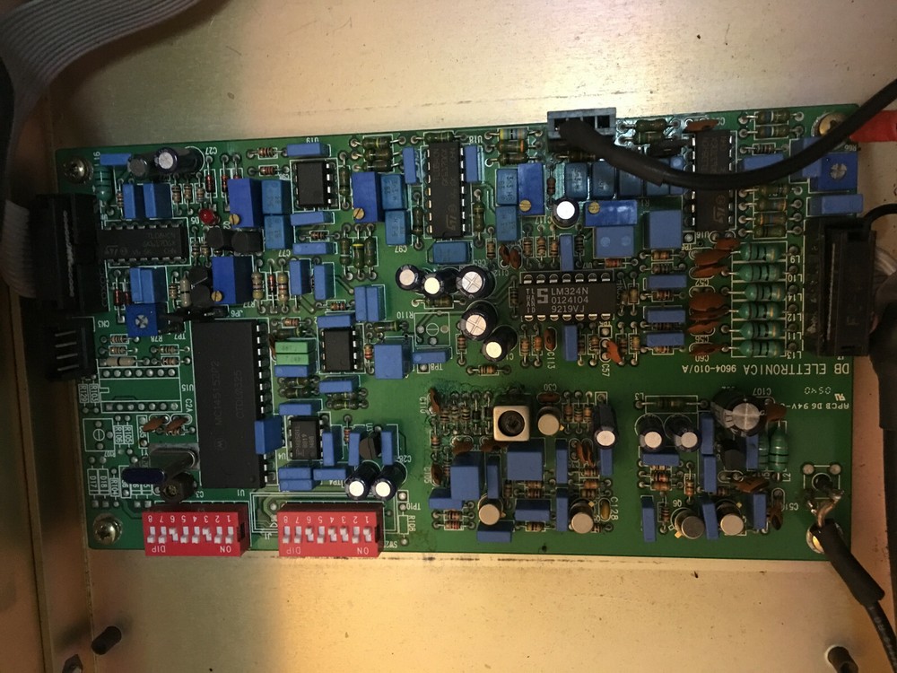 Broadcast FM 20 watt - 88-108 Mhz - DB KE20 - FM Transmitter Professional