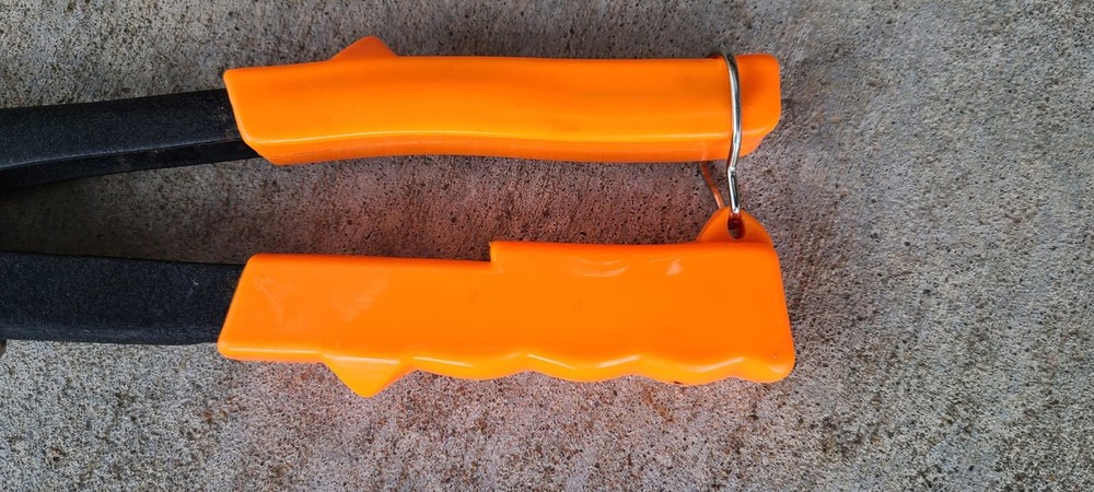 Arrow Fastener Rivet Tool Model RH 200 3 sizes