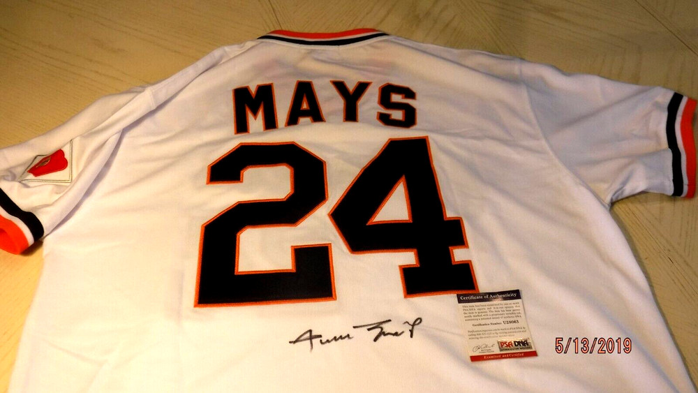 Willie Mays Signed (Mitchell Ness) Giants Jersey -PSA Authenticated #U28063