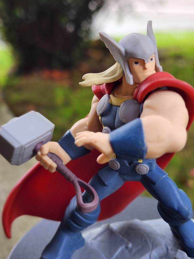 Disney Infinity 2.0 Edition Marvel Thor The Avengers Action Figure White Bottom