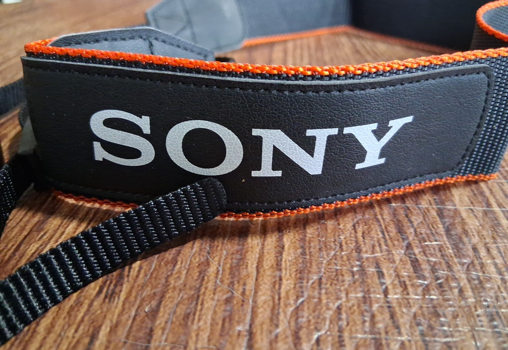 Sony Alpha DSLR Camera Neck Strap *EX*