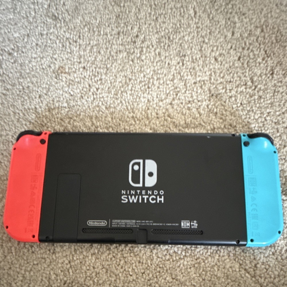 Nintendo Switch Console Bundle w/ Mario Party, Super Mario, Minecraft, Case