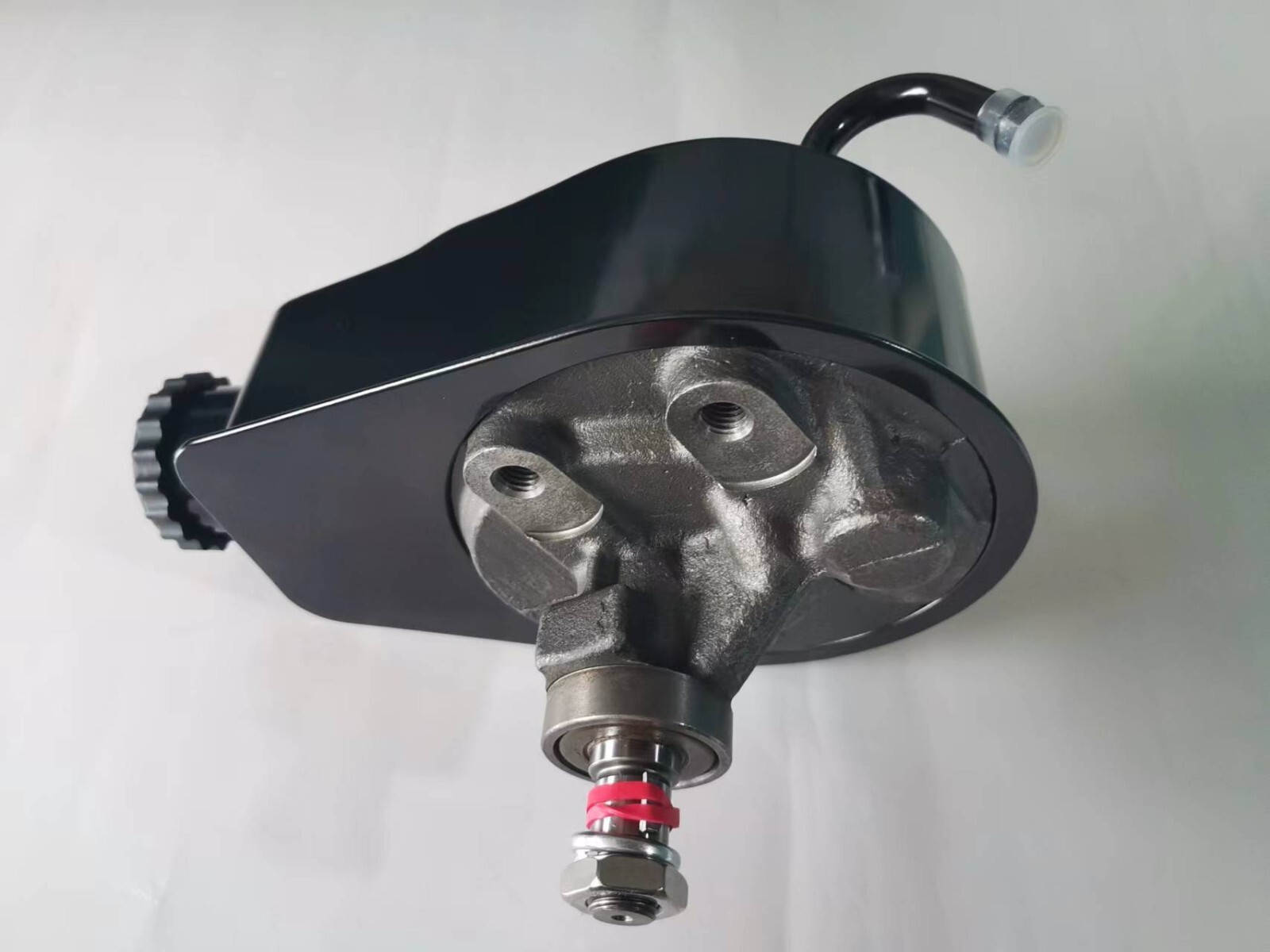 SB Chevy Black Saginaw Power Steering Pump & Bracket & Pulley Kit SBC 350 327