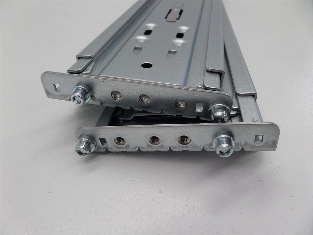 Foxconn 105-000-234 Left & Right Server Rail Kit