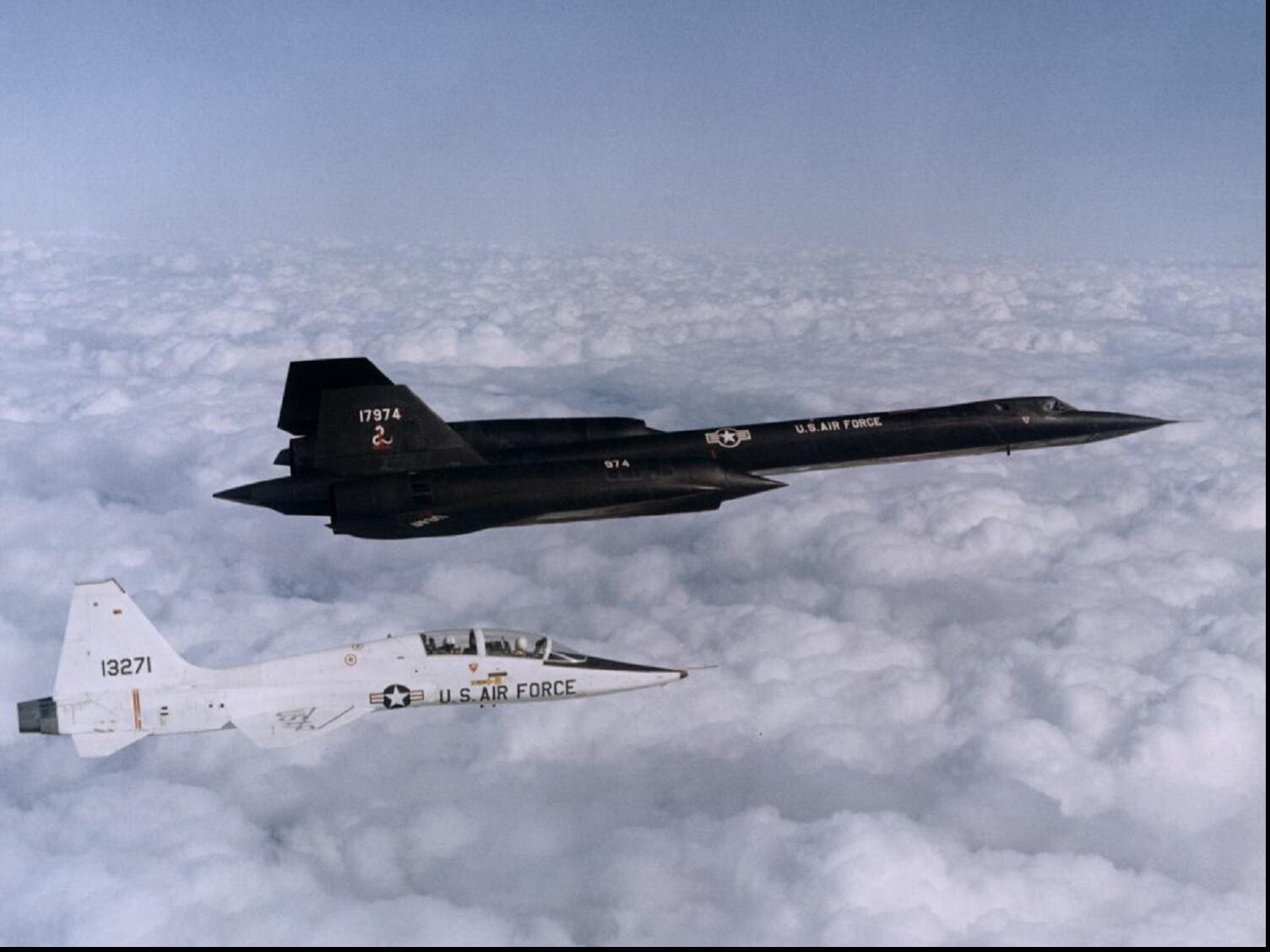 USAF SR-71 patch. Blackbird, CIA, Cold War, Vietnam Mach 3+ US seller