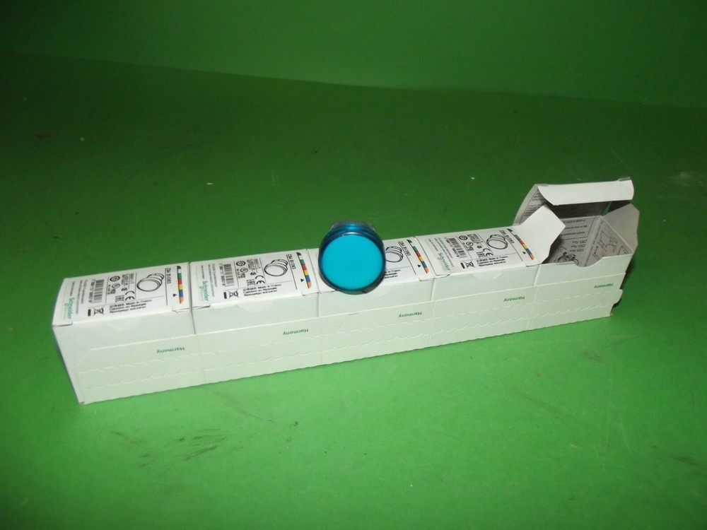 Schneider Electric ZB4 BV063 BLUE LOT 5 pcs.