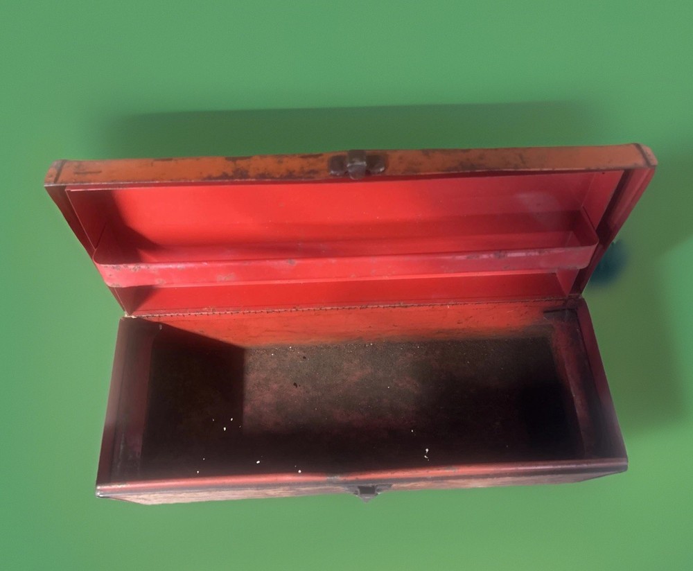 Tool Box CRAFTSMAN Red Metal & Lockable, Top Handle Plus Carrying Tray Inside
