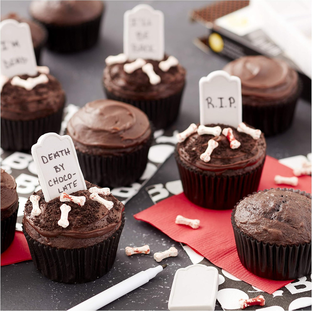 12-Graveyard Cupcake Decorating Kit