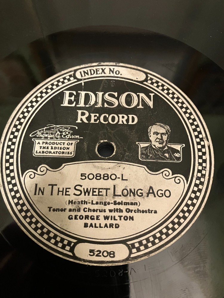 Edison Diamond Disc Record #50880 "Roll On! Silver Moon" Frank Kamplain Yodeling