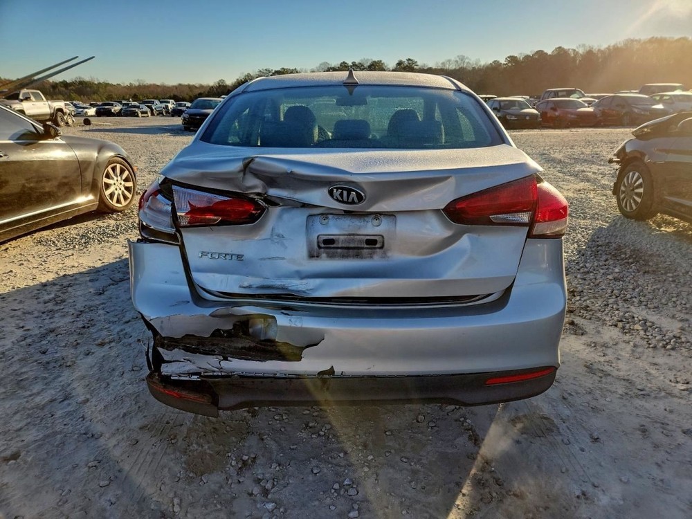 FORTE 2017 Glove Box 4928474