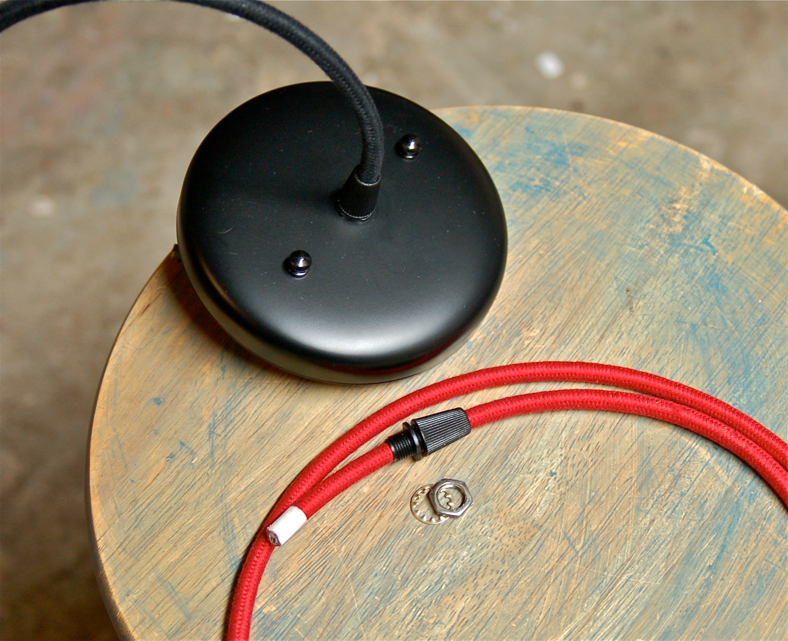 Strain Relief Piece, Threaded Cord Grip Great w Cloth Wire, Pendant Light Socket