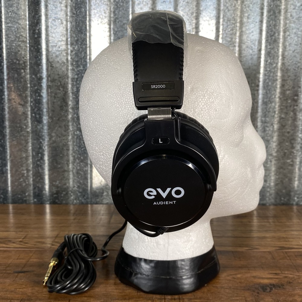 Audient EVO4SRB 2x2 USB Audio Recording Interface Bundle